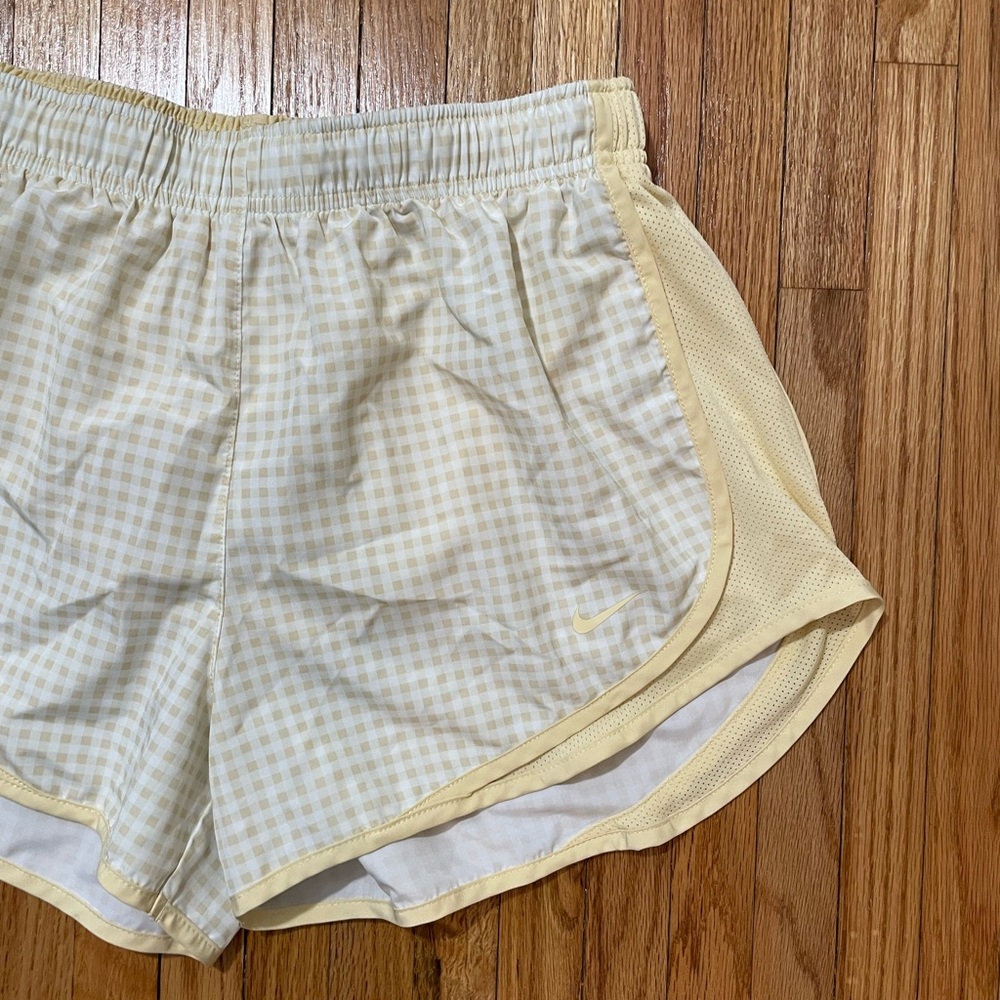 NIKE Yellow Gingham Shorts - Picture 3 of 12